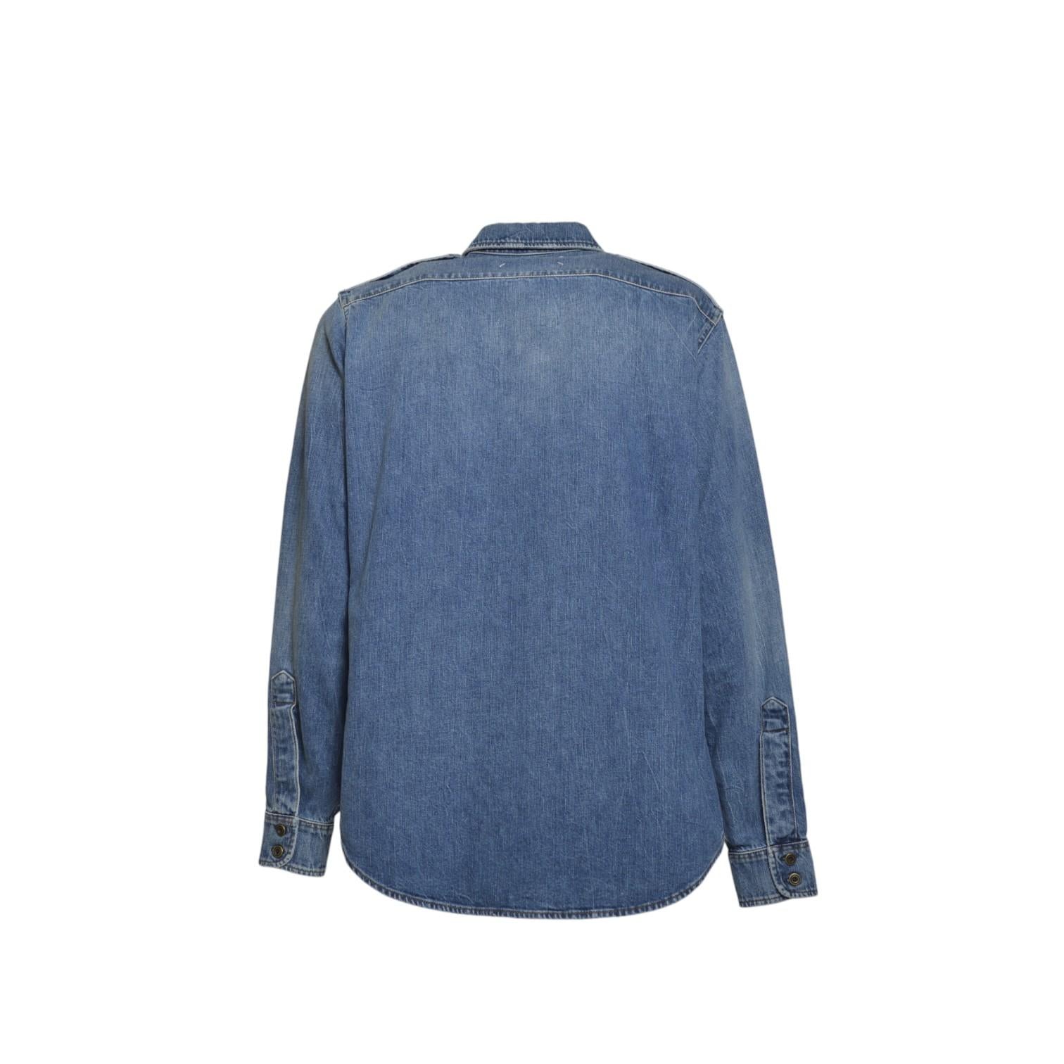 long-sleeved shirt
