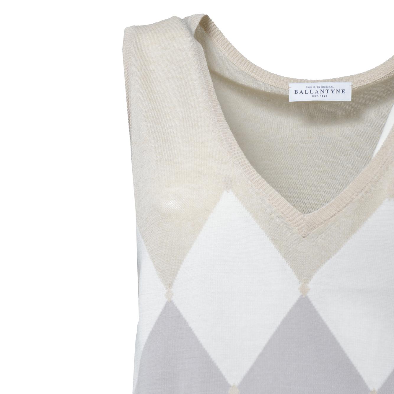 v neck tank top diamond dyed<BR/>
