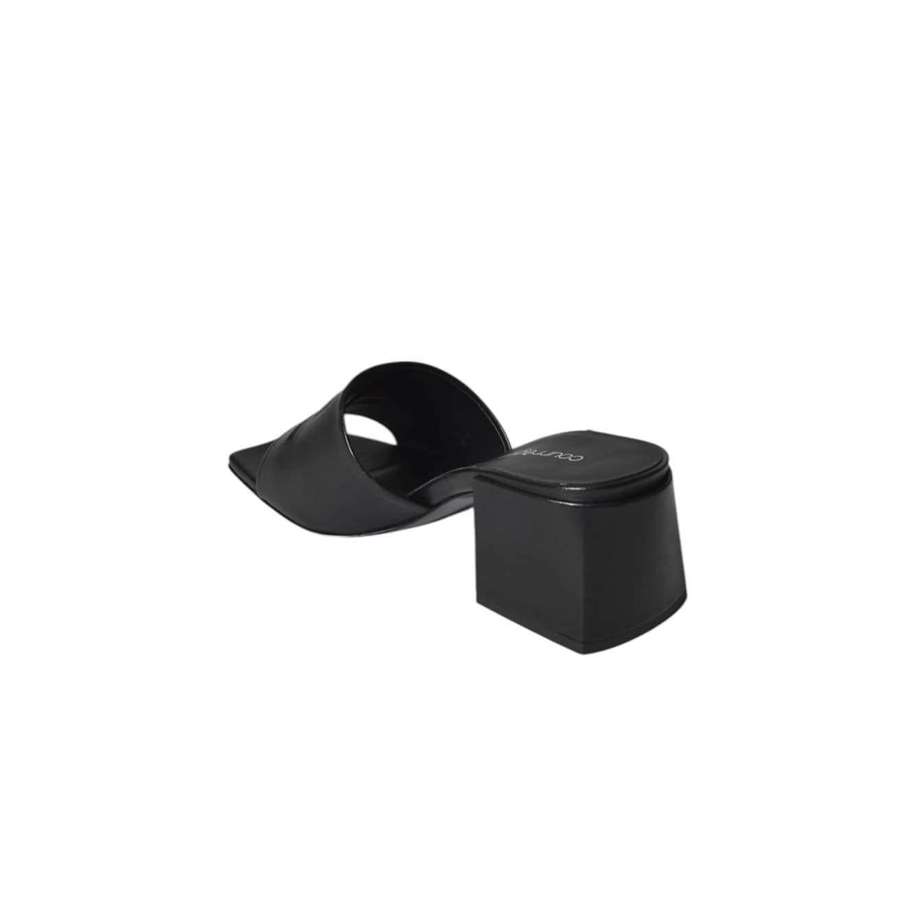 Sandali Shadow in pelle nera Courrèges