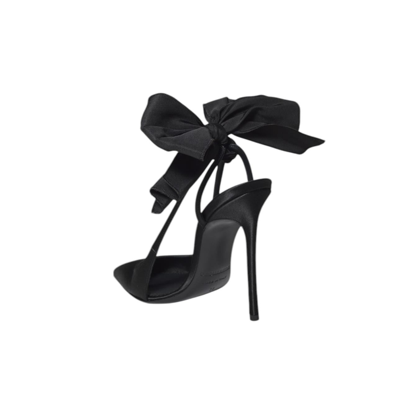 Pumps Take a Bow in raso nero Dsquared2