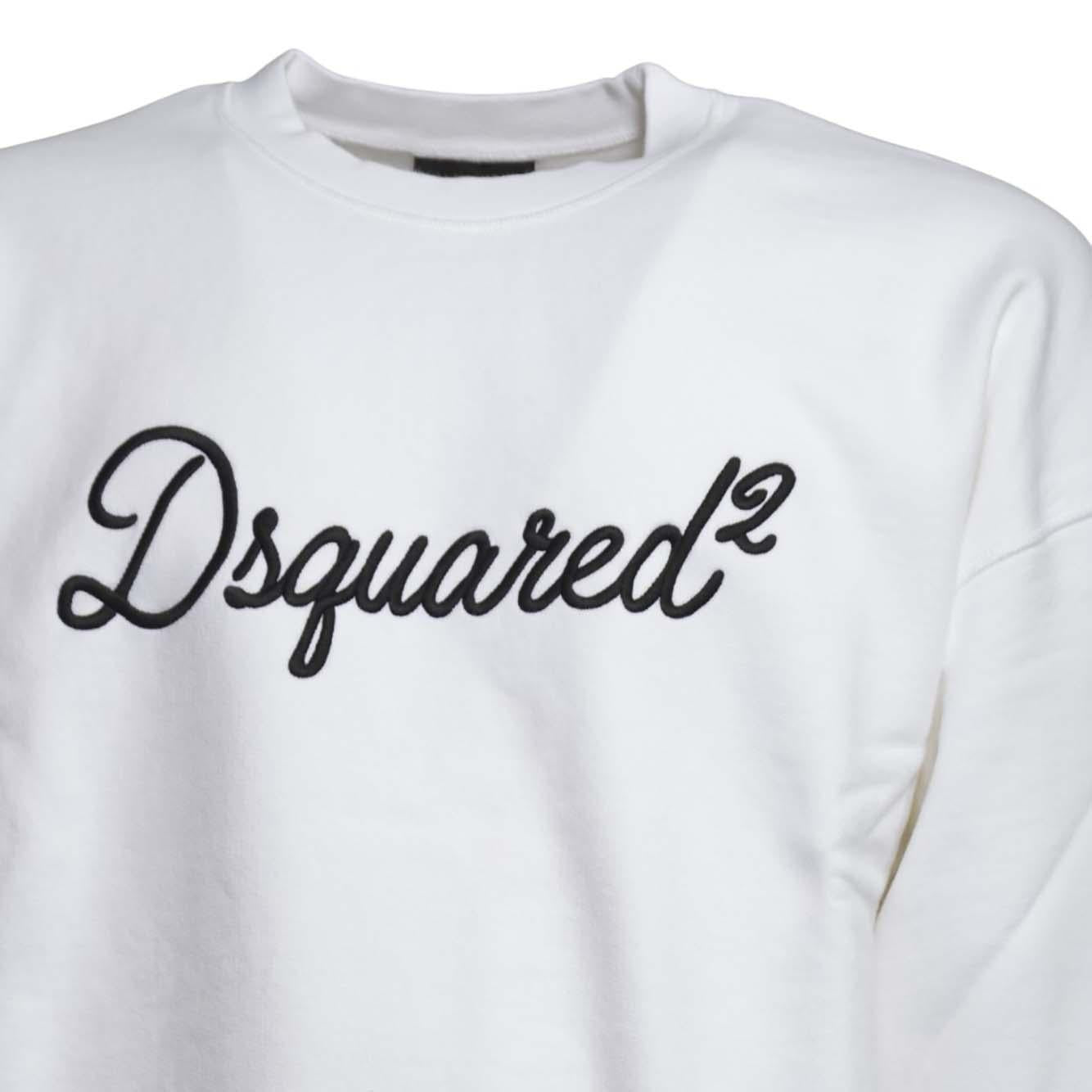 d2 signature relax fit crewneck