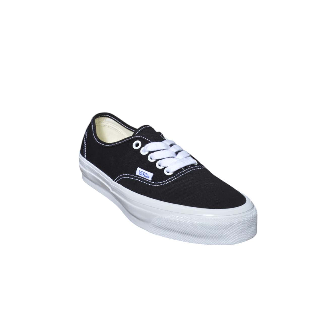 Vans VN000CQABA21BLACKWHITE