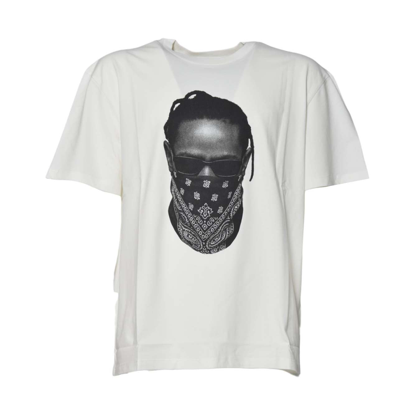 t-shirt kendrick on front 