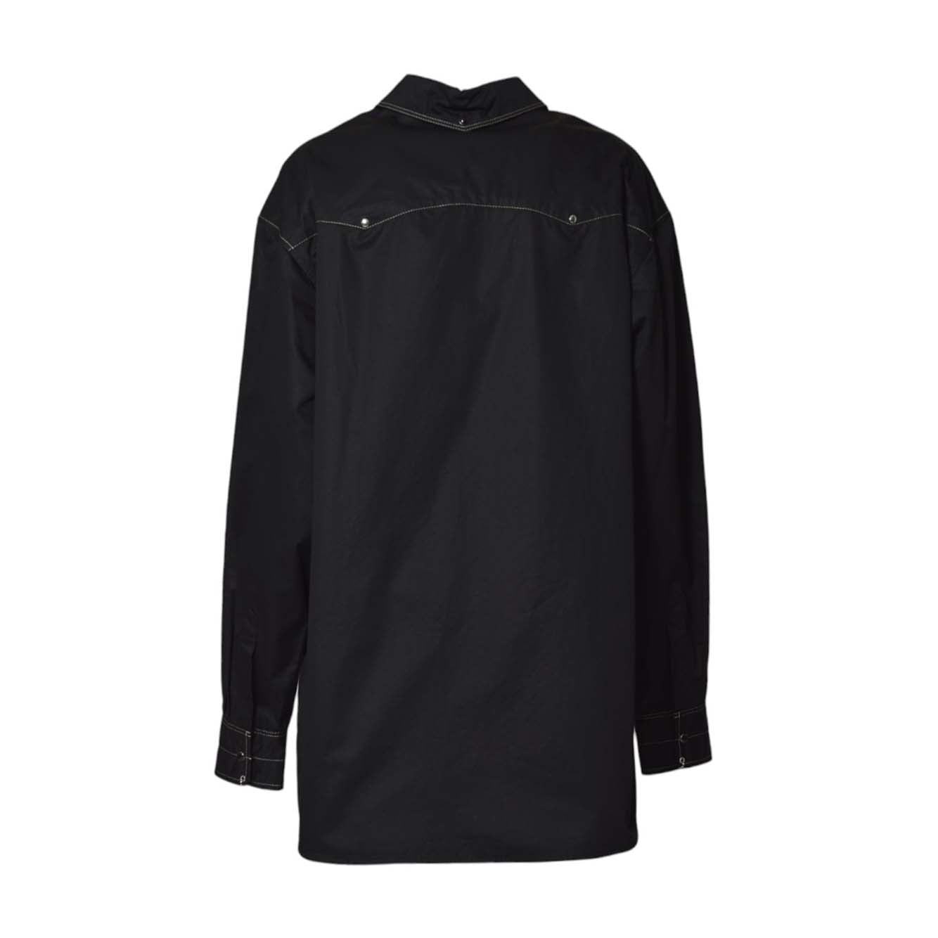Camicia in cotone nero con decorazione in metallo Lemaire 