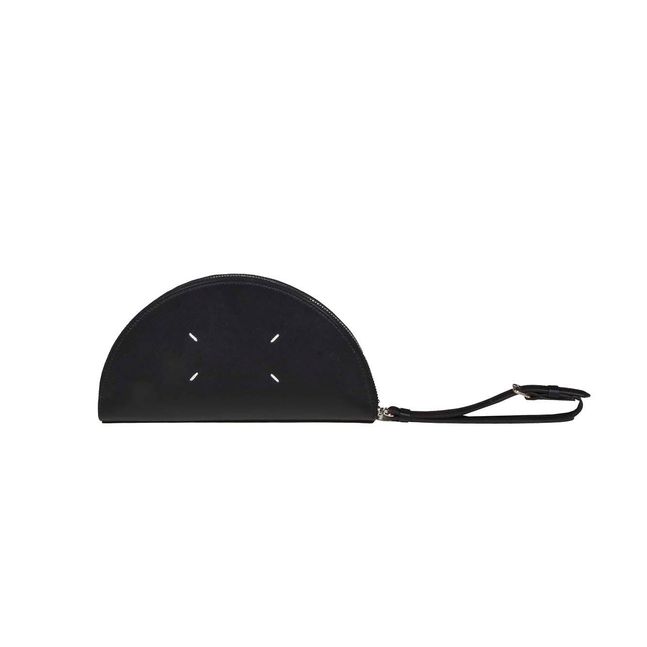 Pouch Halfmoon micro in pelle saffiano nera Maison Margiela 
