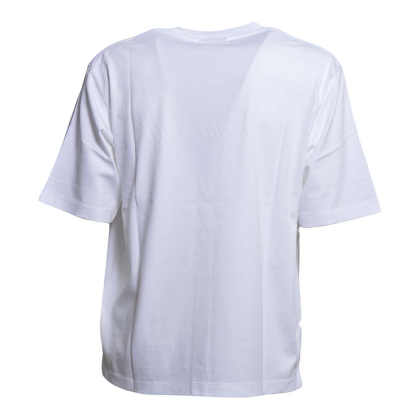 t-shirt loose fit 