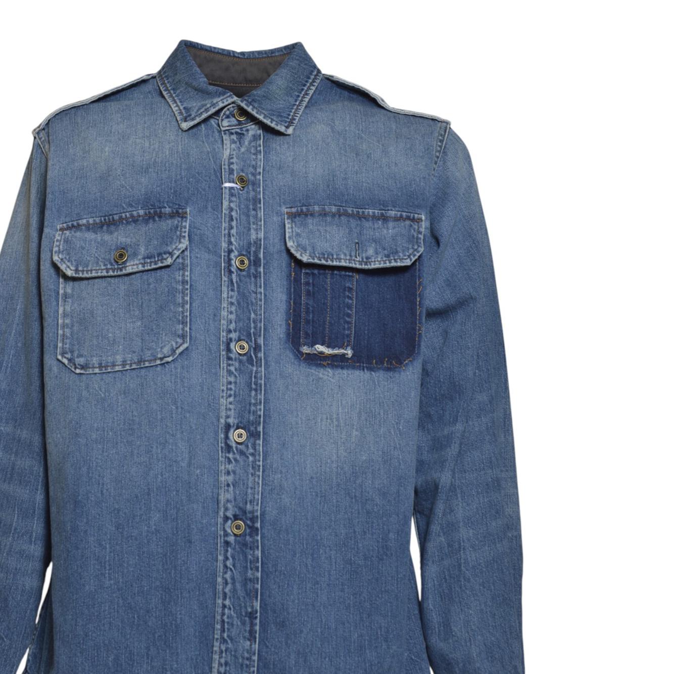 long-sleeved shirt 