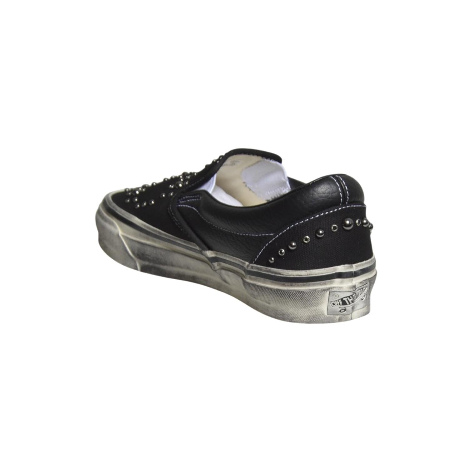 lx classic slip-on 98 pearlized black/black 