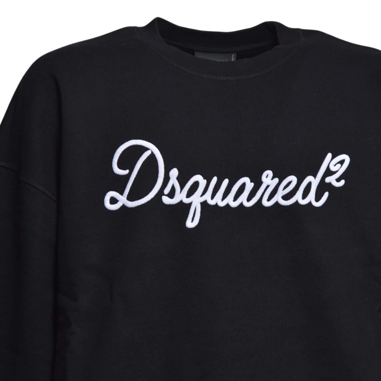 d2 signature relax fit crewneck 
