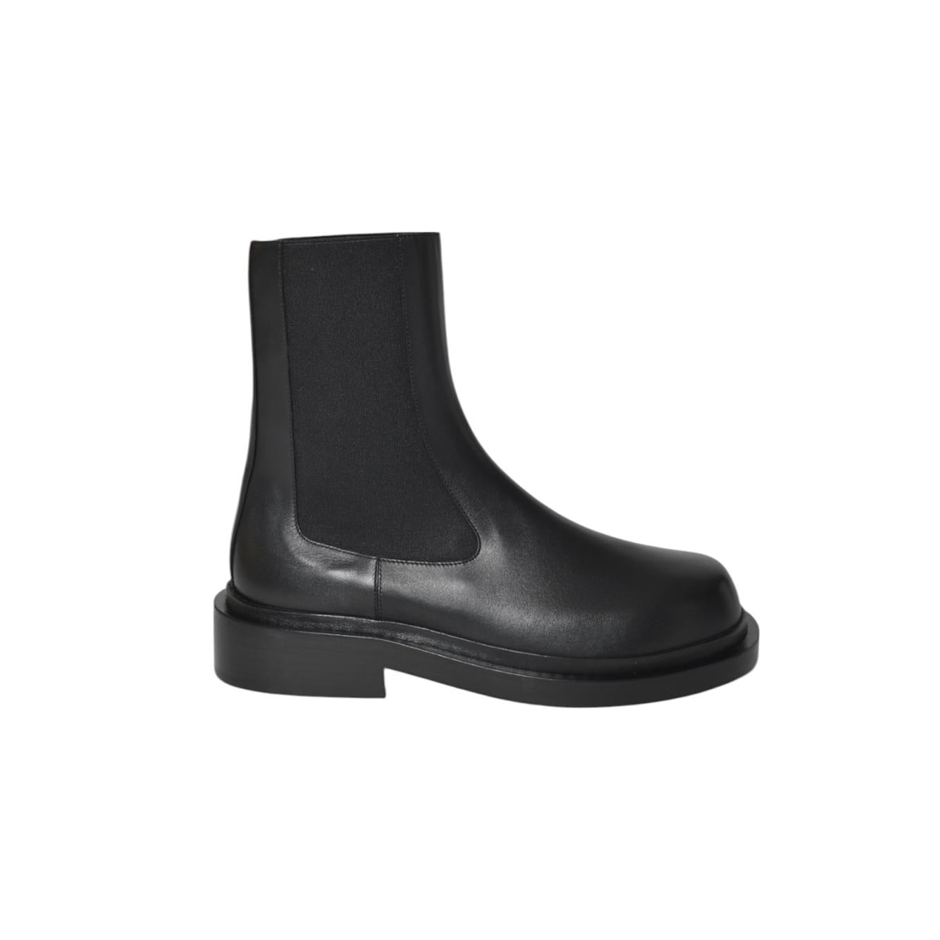 ankle boot 