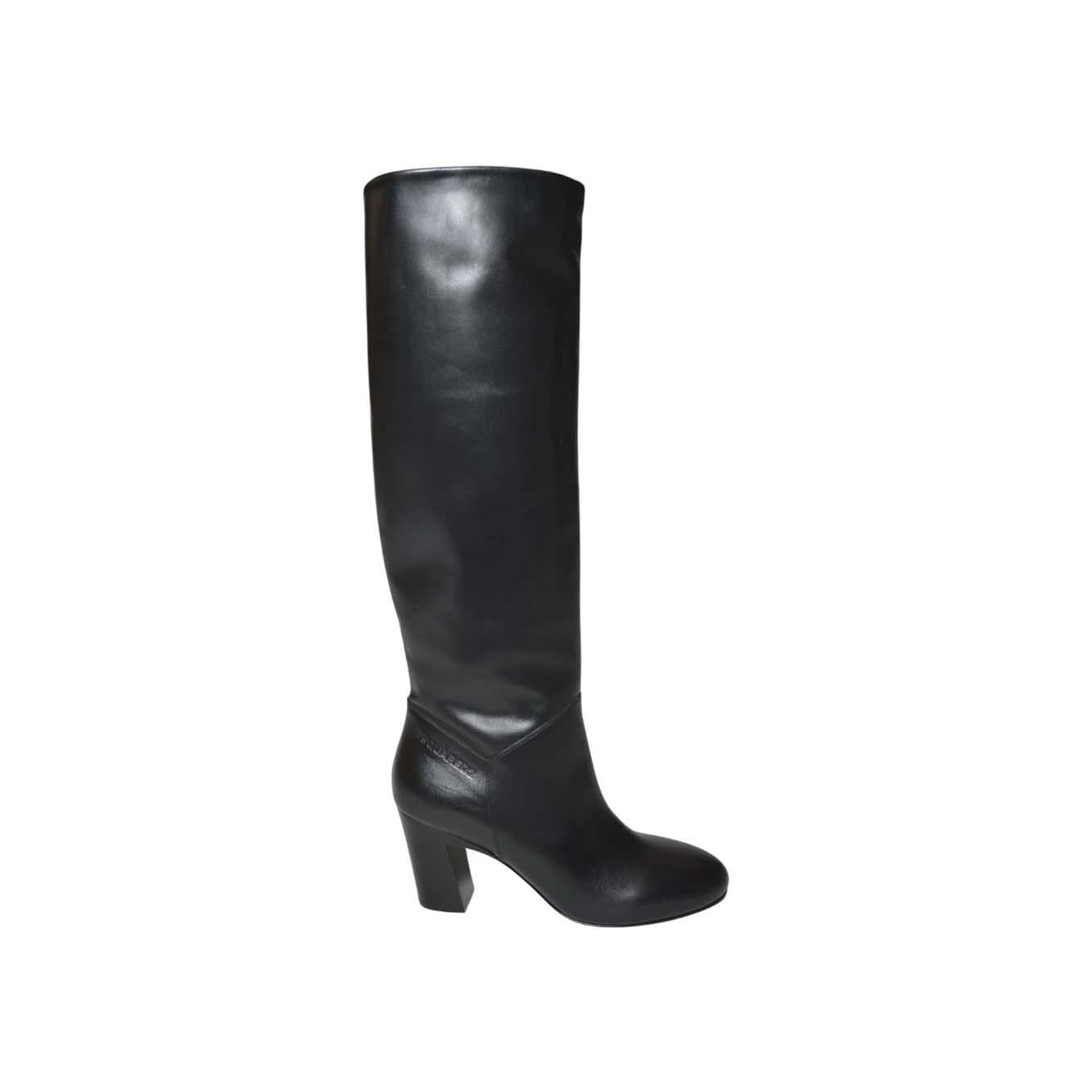 heeled boots 