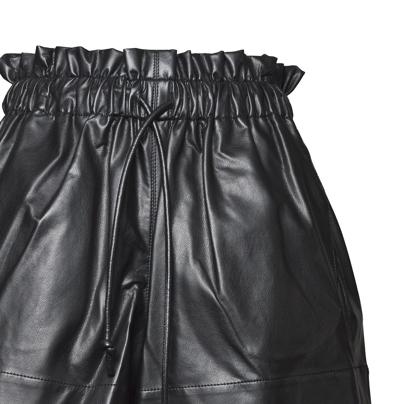 naline shorts 