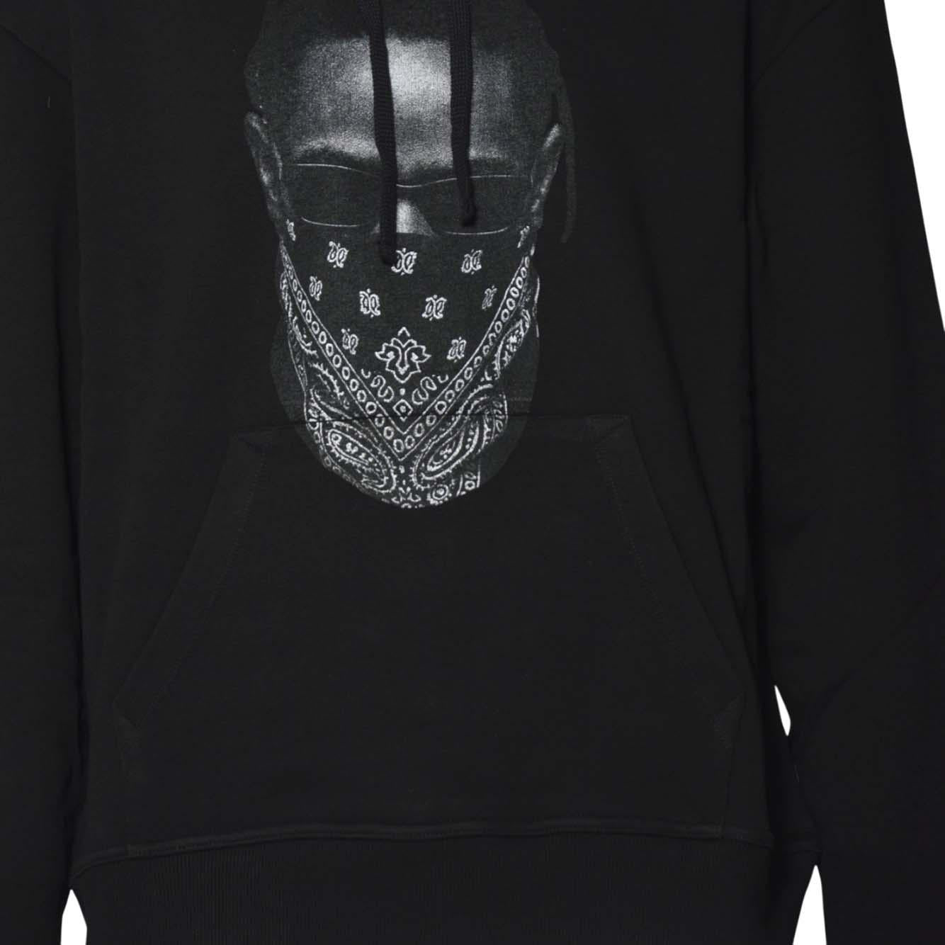 hoodie kendrick on front 