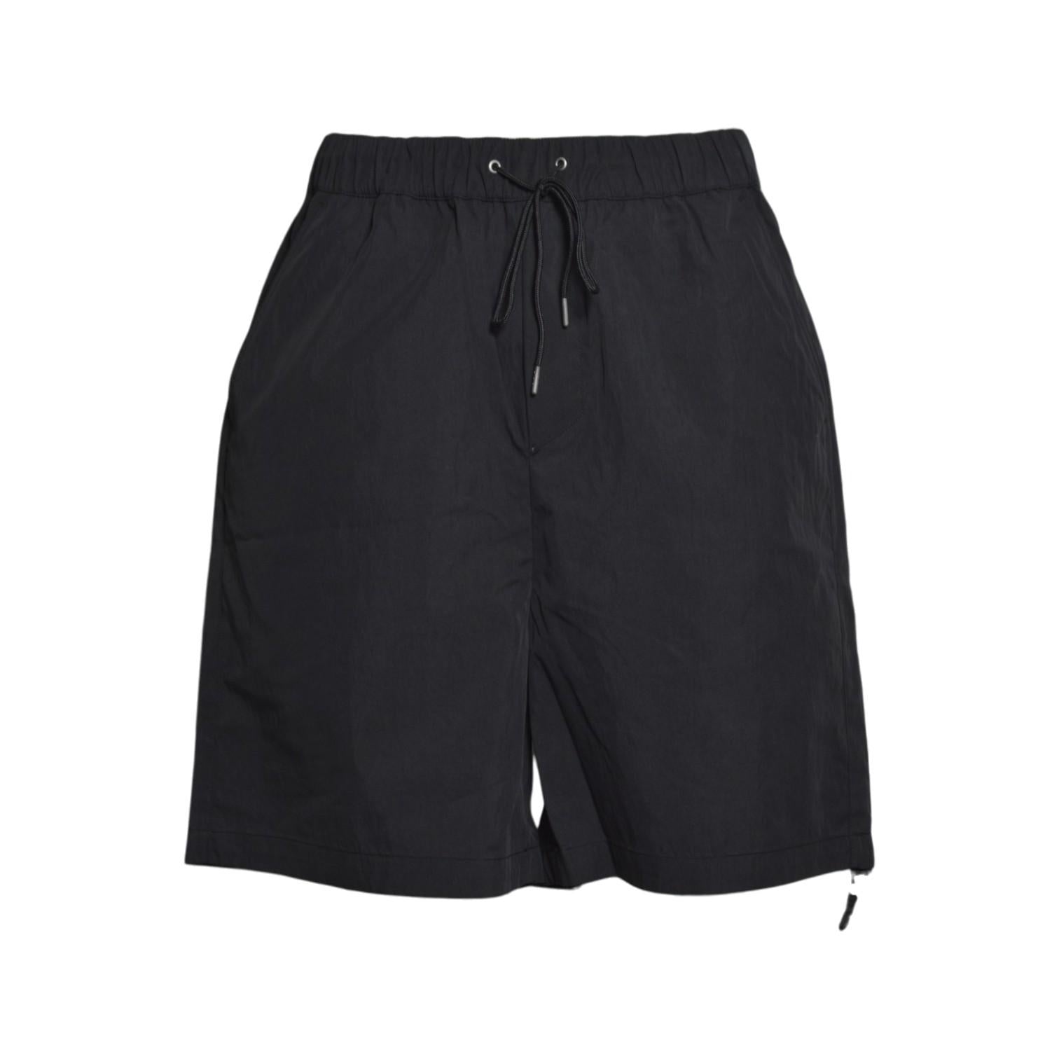 base short black 